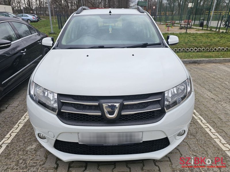 2017' Dacia Logan photo #2
