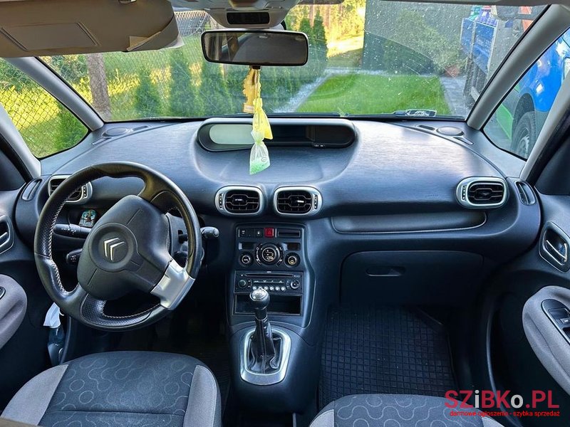 2009' Citroen C3 Picasso 1.4I Attraction photo #5