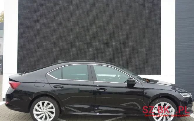 2023' Skoda Octavia photo #3