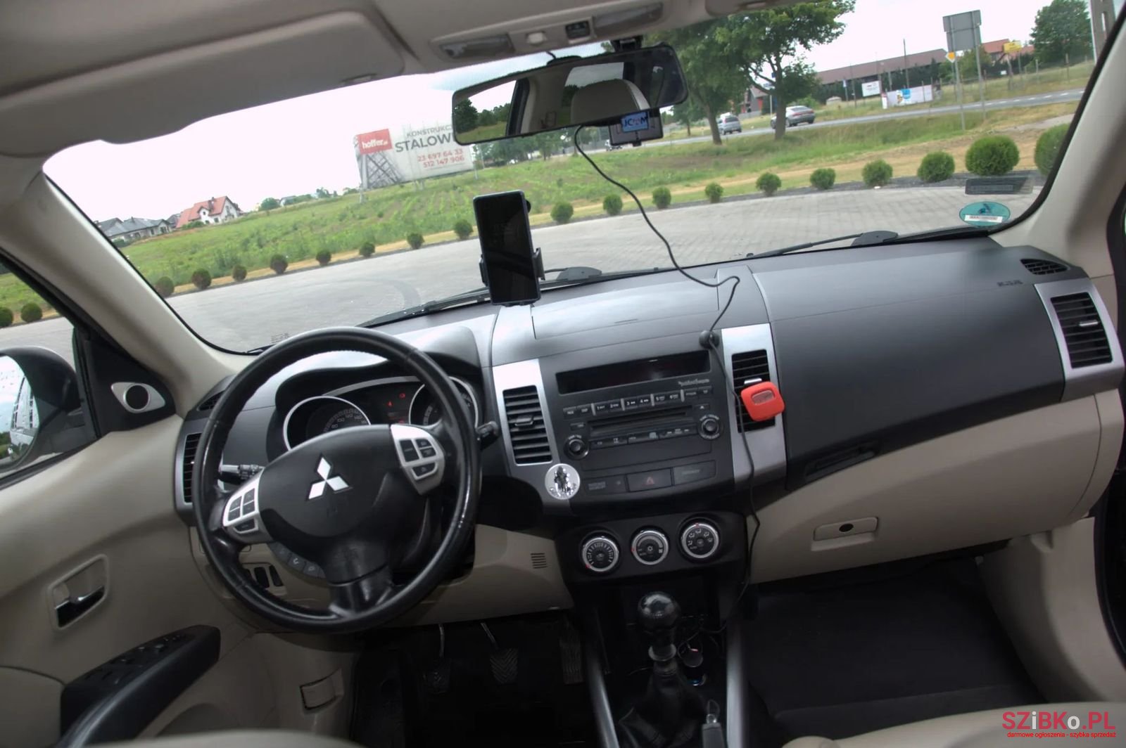 2006' Mitsubishi Outlander photo #4