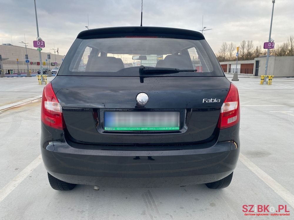 2009' Skoda Fabia photo #4