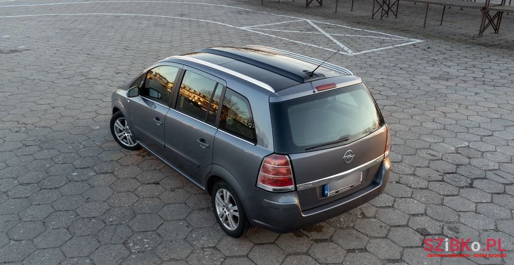 2007' Opel Zafira 1.9 Cdti Cosmo photo #6