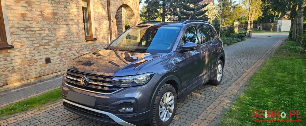 2023' Volkswagen T-Cross photo #2