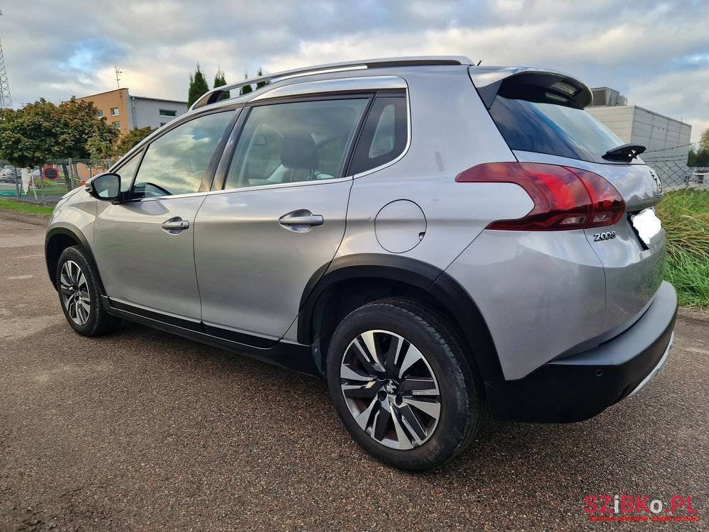 2019' Peugeot 2008 photo #2