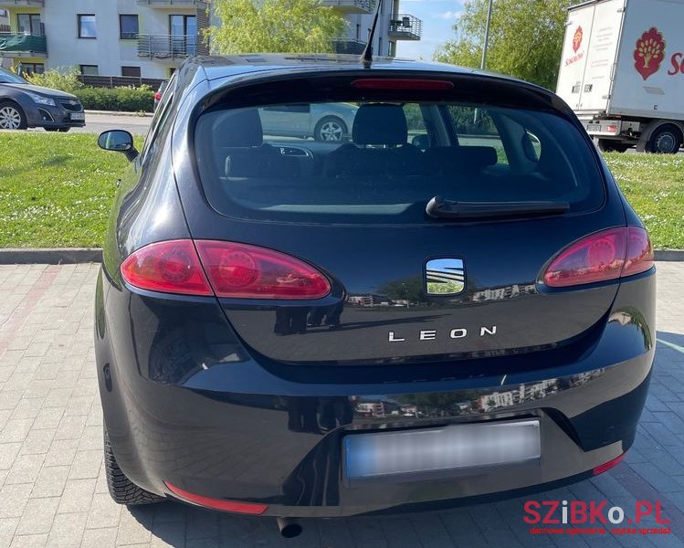 2007' SEAT Leon photo #5