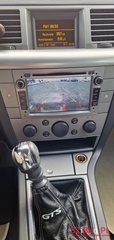 2004' Opel Vectra 1.8 Gts photo #2