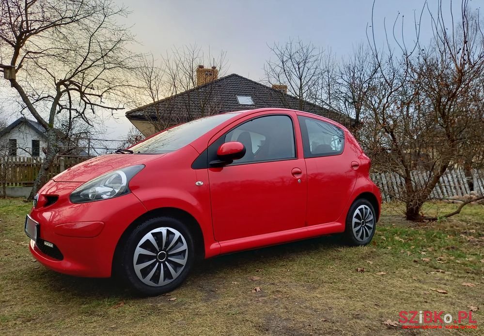 2008' Toyota Aygo photo #1