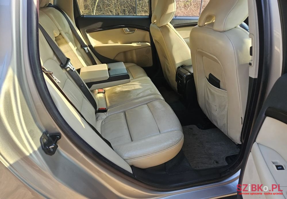 2008' Volvo V70 2.0D Momentum photo #5