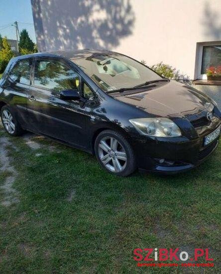 2007' Toyota Auris photo #1