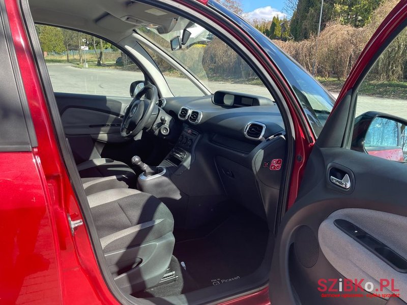 2009' Citroen C3 Picasso photo #6