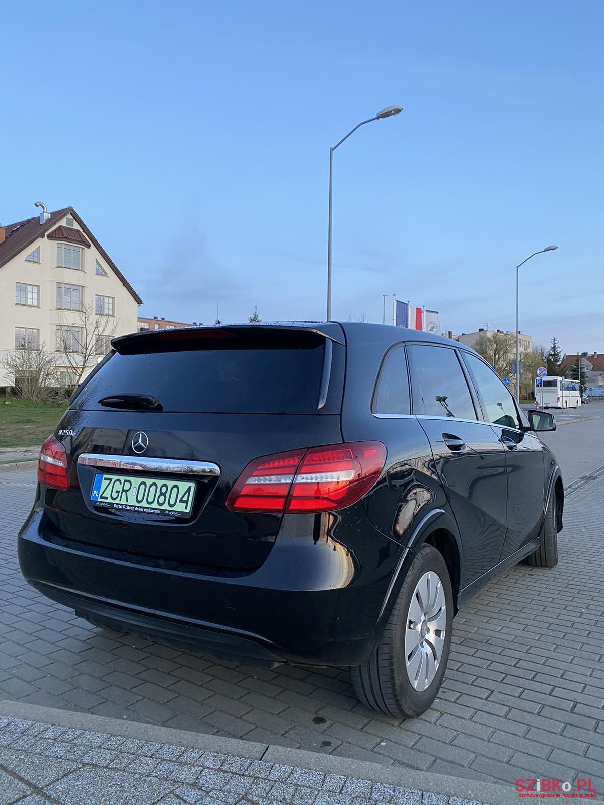 2016' Mercedes-Benz B-Class photo #1