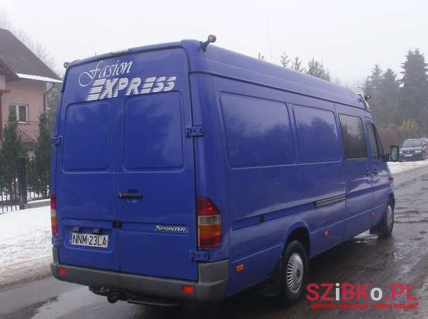 2000' Mercedes-Benz photo #2