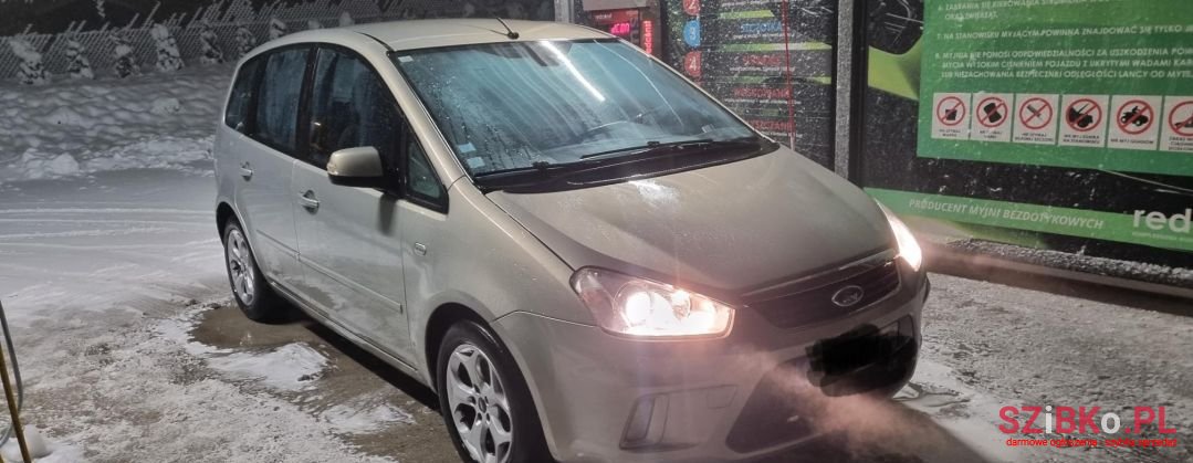 2010' Ford C-MAX photo #2