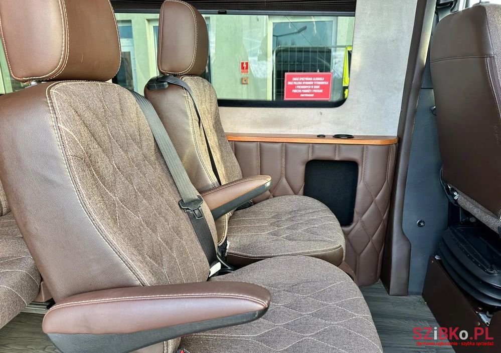 2020' Mercedes-Benz Sprinter photo #6