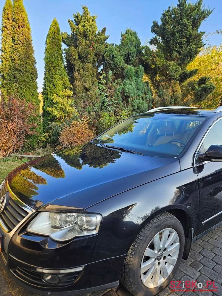 2008' Volkswagen Passat photo #4