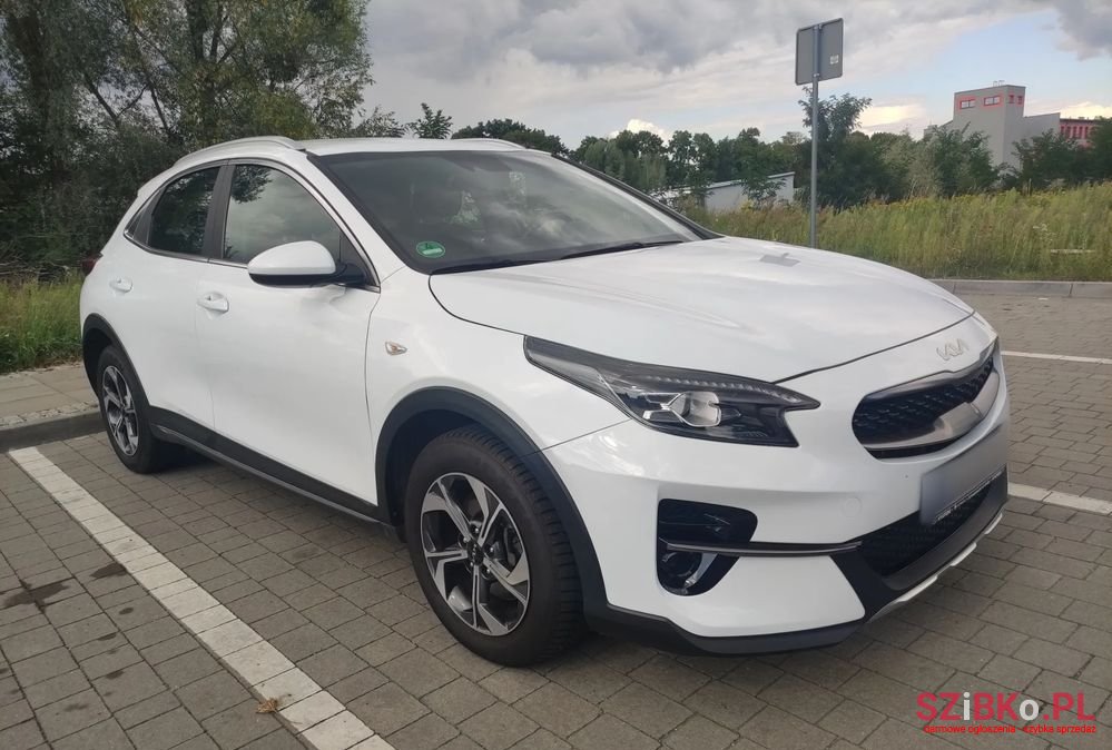 2021' Kia XCeed photo #2