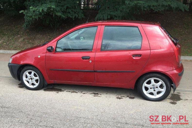 2000' Fiat Punto photo #1
