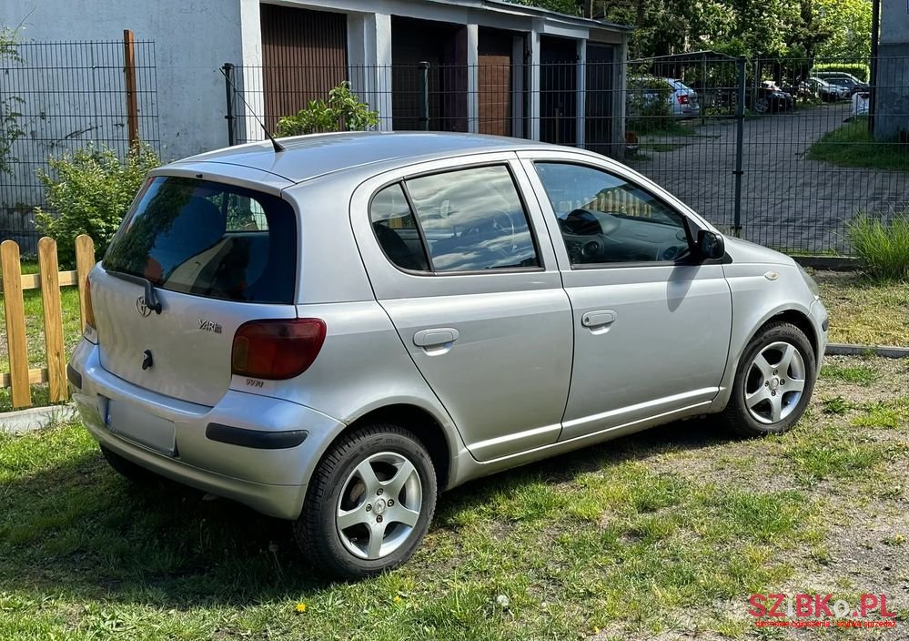2004' Toyota Yaris photo #6