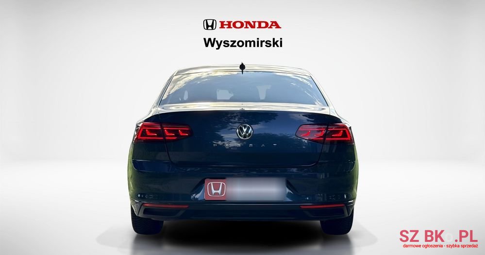 2019' Volkswagen Passat photo #4