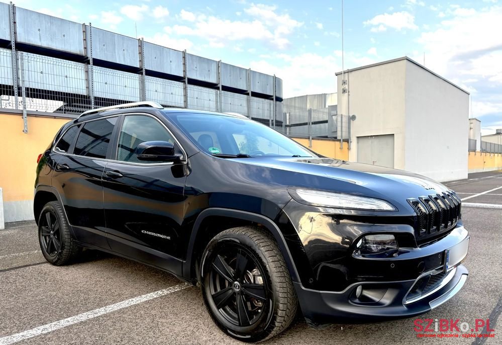 2014' Jeep Cherokee photo #3