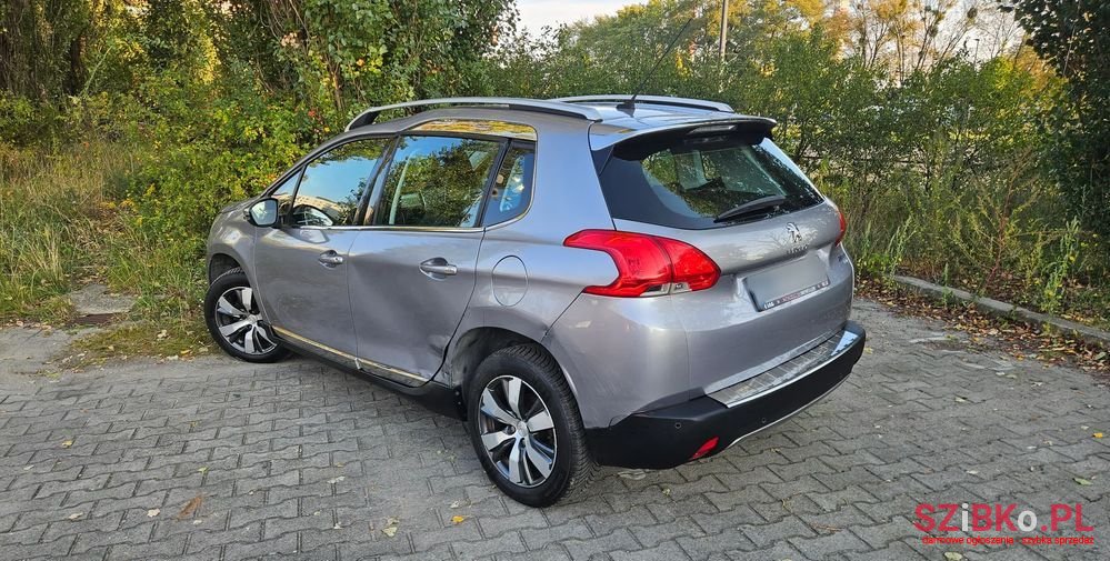 2014' Peugeot 2008 photo #5