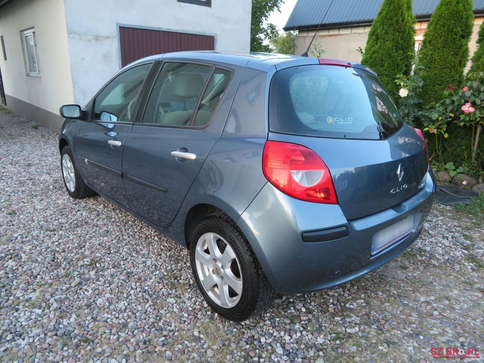 2005' Renault Clio photo #6