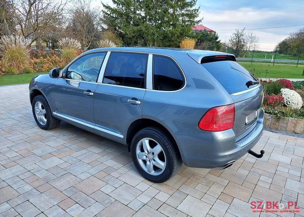 2006' Porsche Cayenne photo #5
