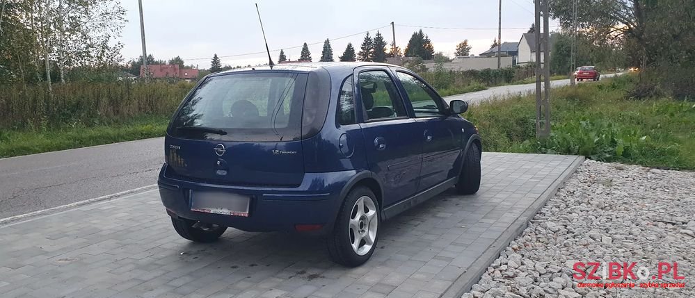 2005' Opel Corsa photo #3