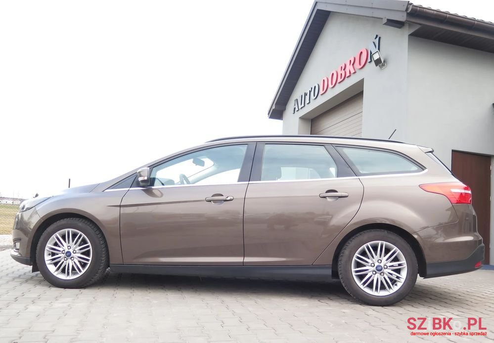 2017' Ford Focus photo #3