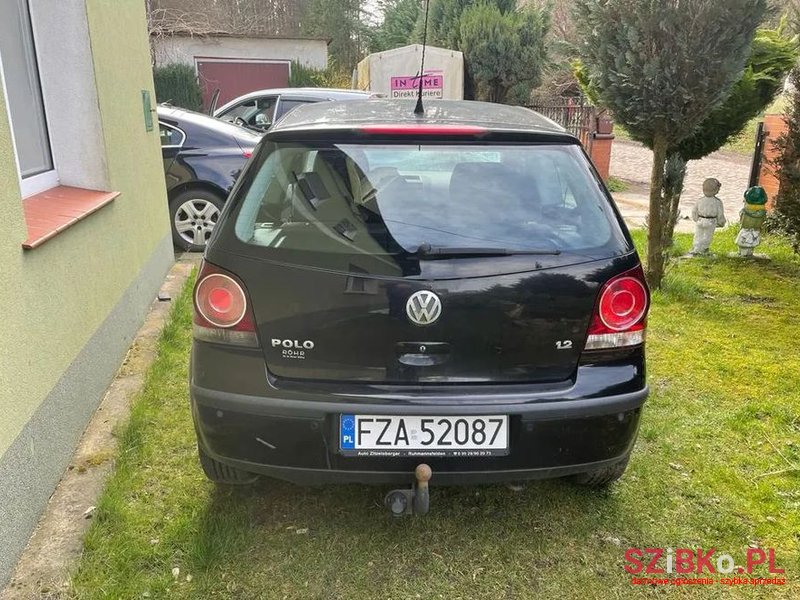 2006' Volkswagen Polo photo #3