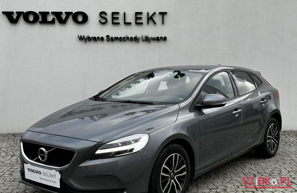 2018' Volvo V40 photo #1