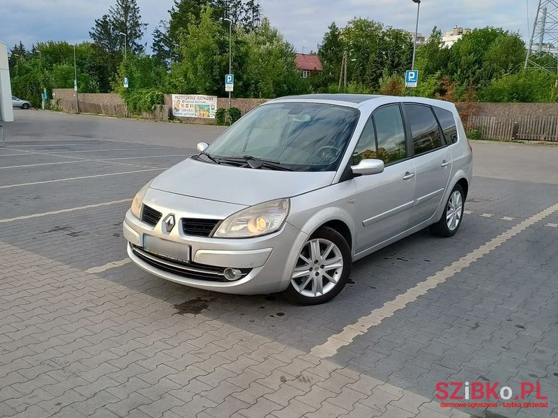 2007' Renault Grand Scenic photo #1