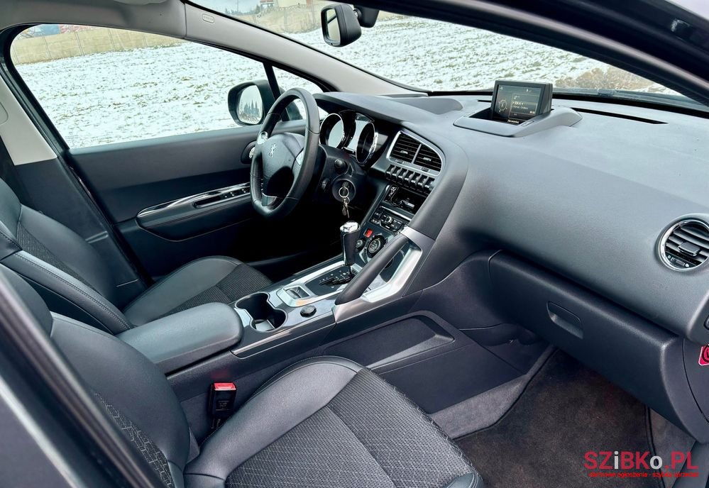 2016' Peugeot 3008 photo #2