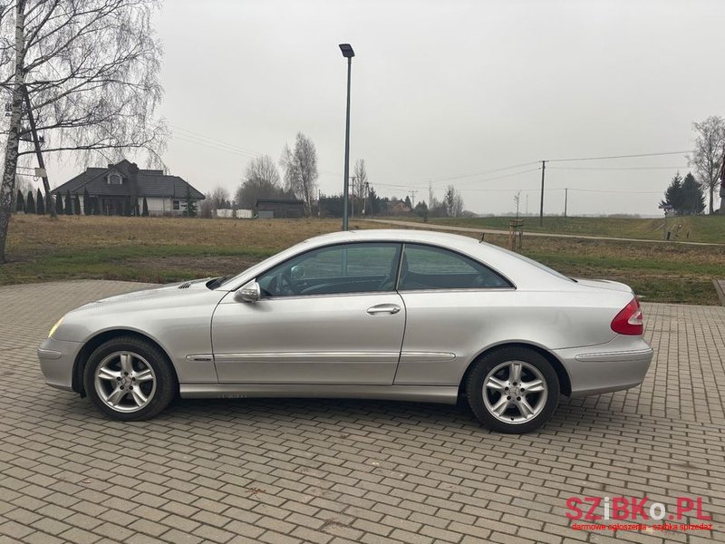 2004' Mercedes-Benz CLK 320 Avantgarde photo #5