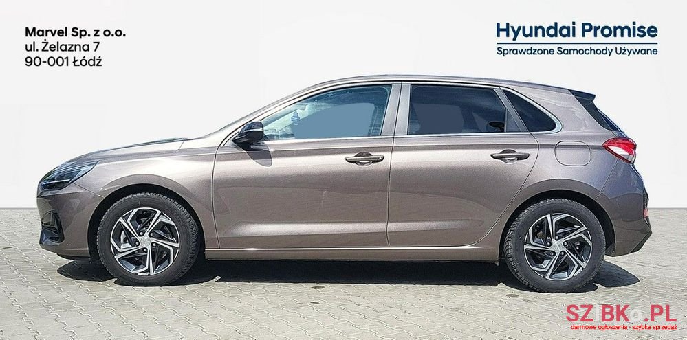 2023' Hyundai i30 photo #2