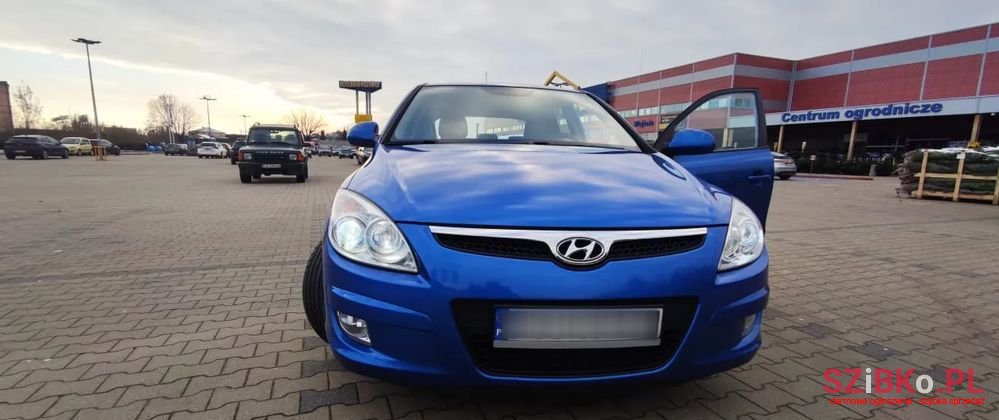 2007' Hyundai i30 1.6 Crdi Comfort photo #3