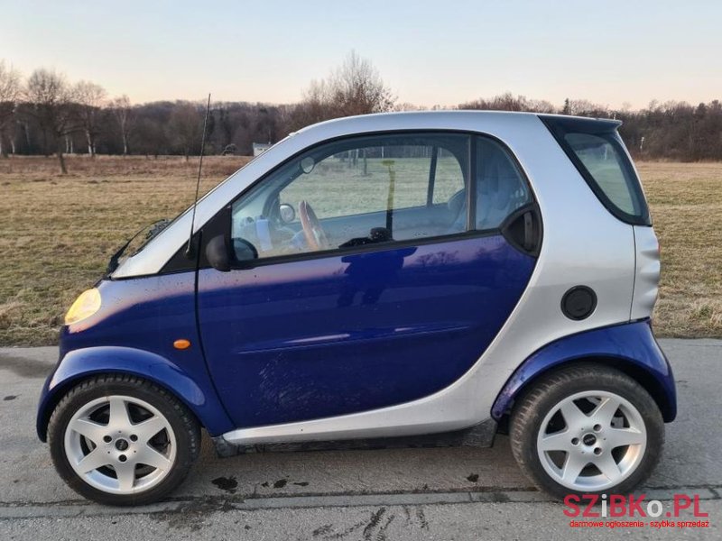 2001' Smart Fortwo photo #1