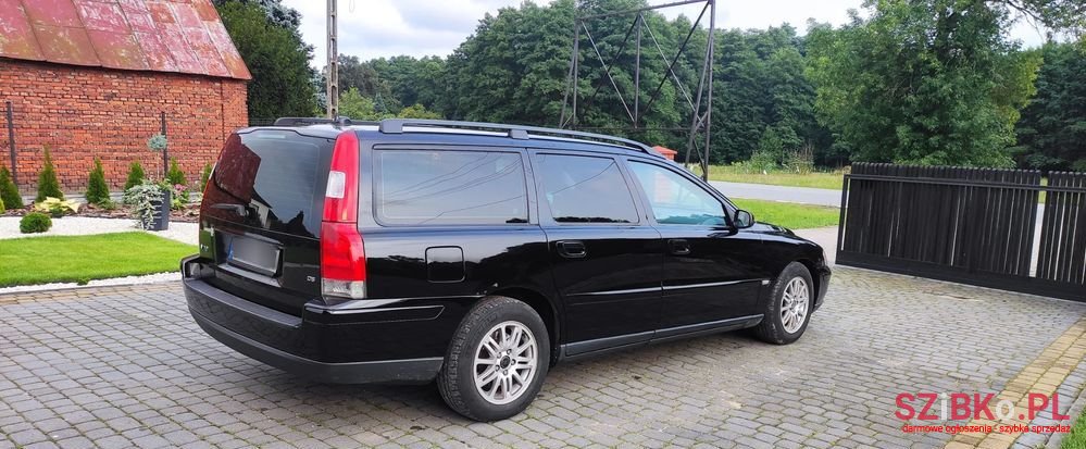 2005' Volvo V70 photo #6