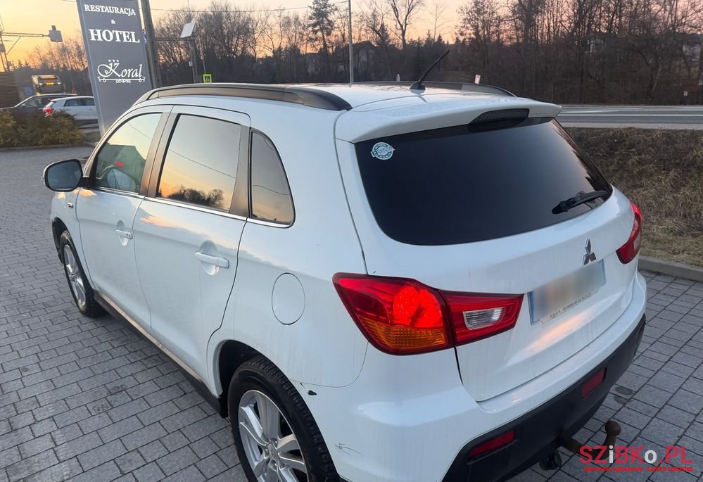 2010' Mitsubishi ASX photo #4