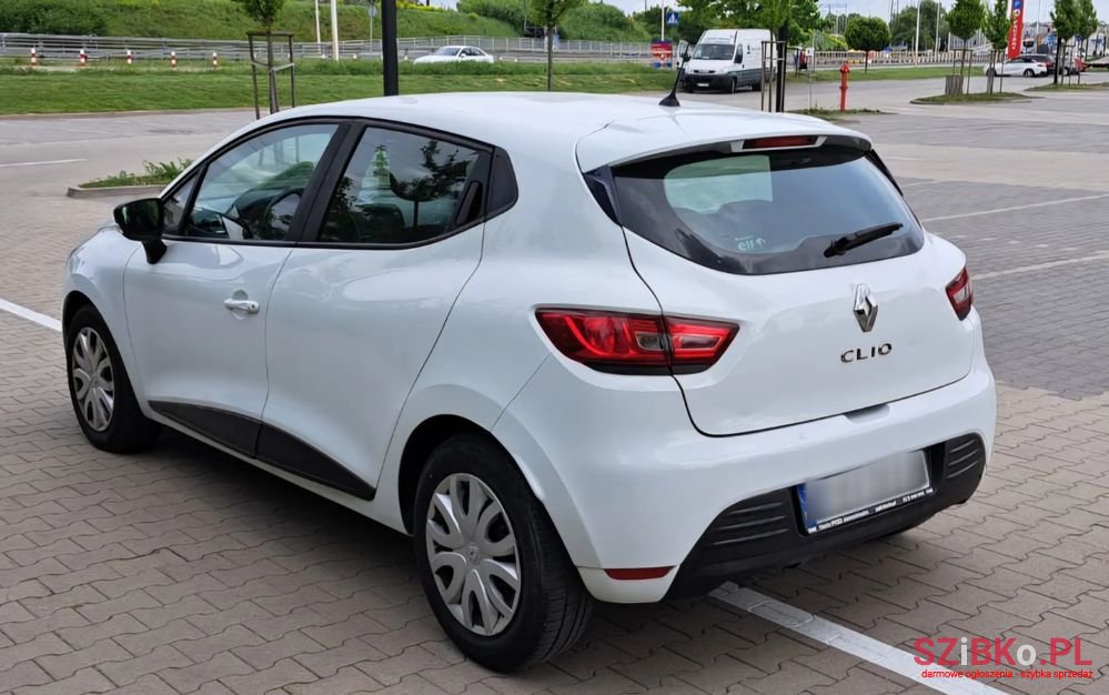 2016' Renault Clio photo #6