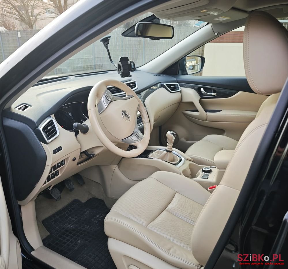 2015' Nissan X-Trail photo #3