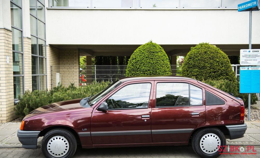 1991' Opel Kadett photo #3