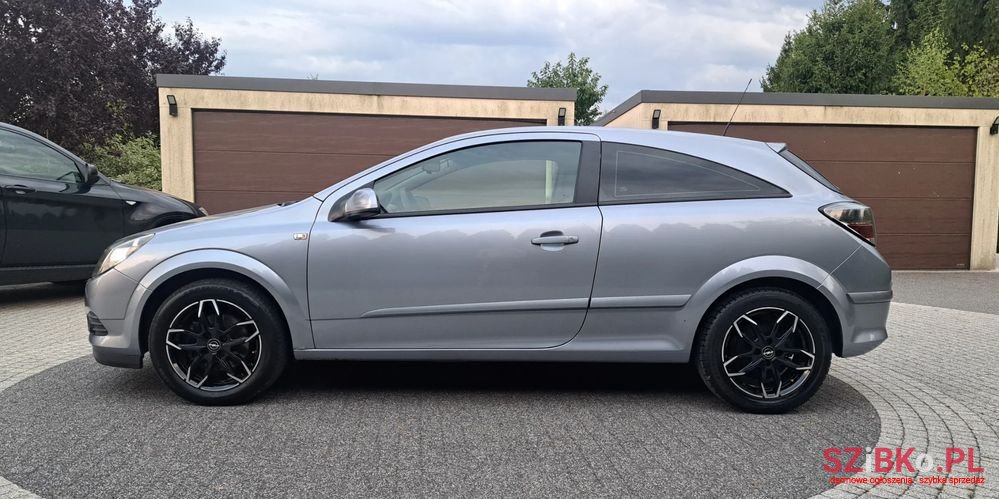 2005' Opel Astra 1.6 photo #4