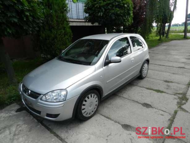 2005' Opel Corsa photo #2