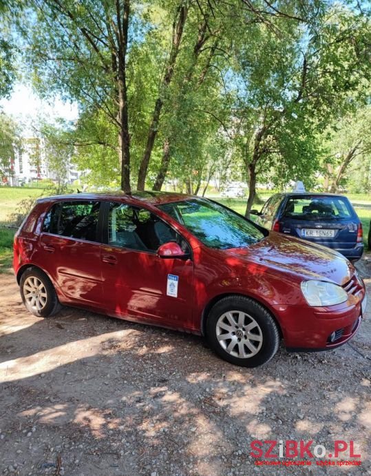 2005' Volkswagen Golf photo #1