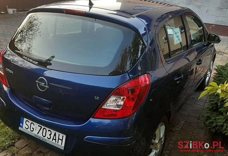 2008' Opel Corsa photo #2