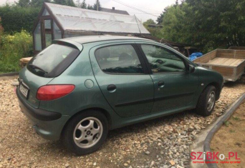 2002' Peugeot 206 photo #1
