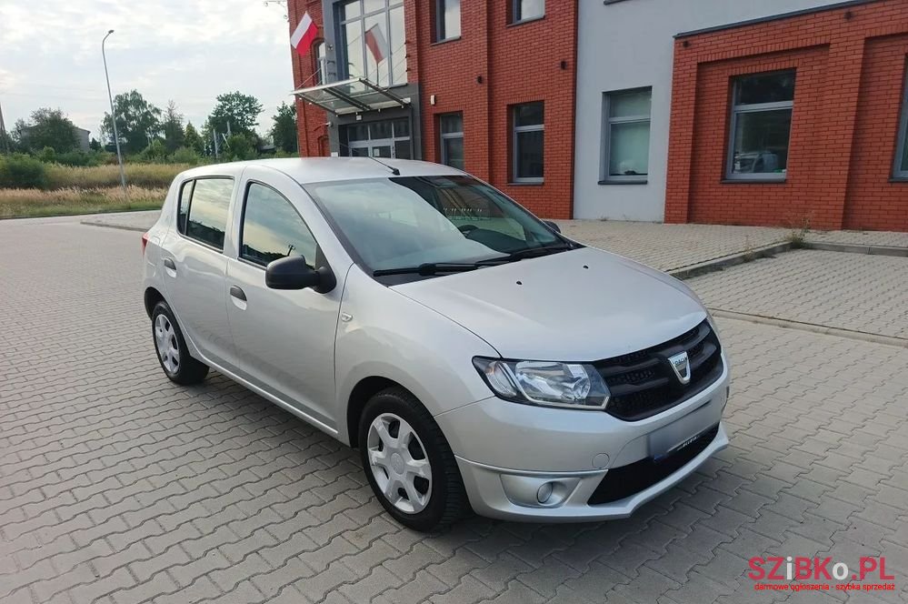 2013' Dacia Sandero 1.2 16V 75 Laureate photo #2