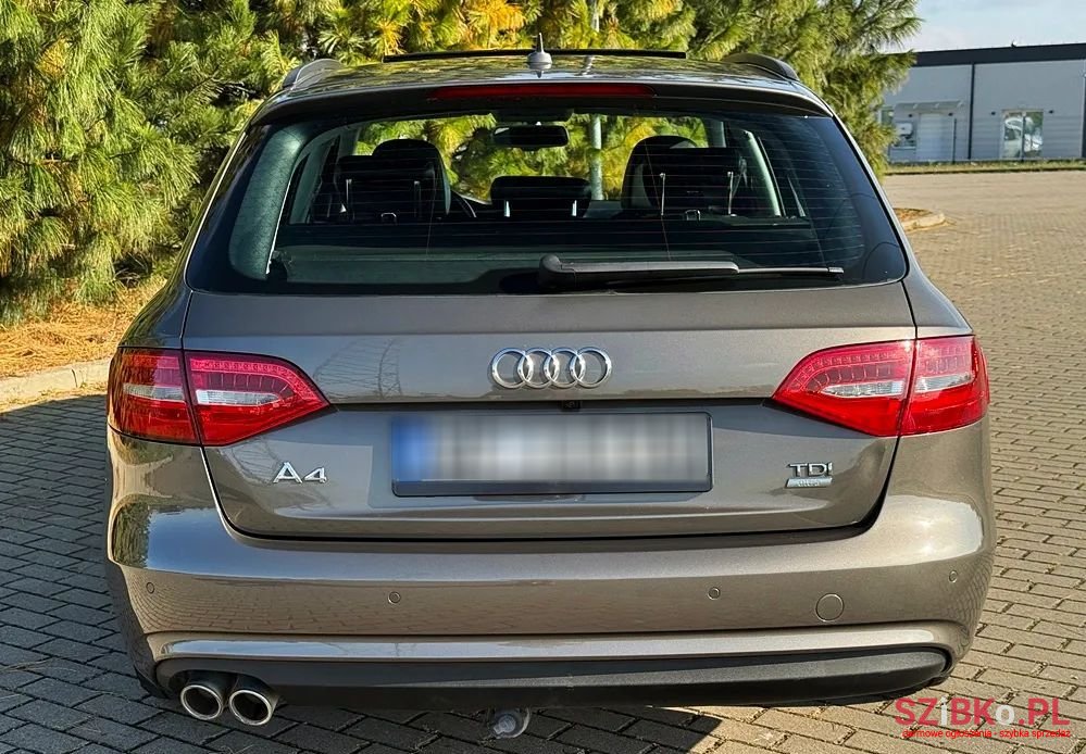2015' Audi A4 Avant photo #5