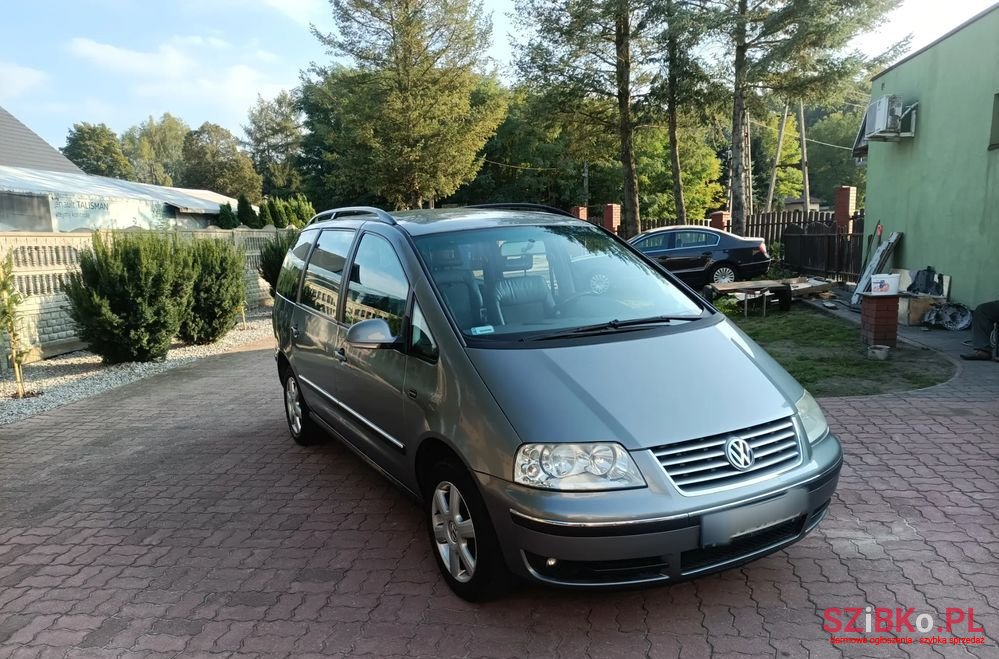 2004' Volkswagen Sharan photo #3